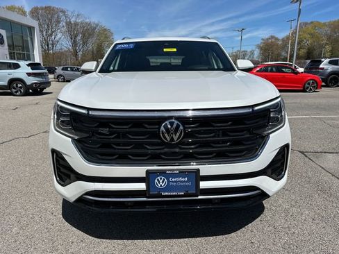 Certified 2024 Volkswagen Atlas Cross Sport SEL R-Line AWD/4WD image 2