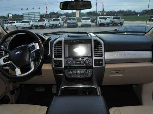 Used 2017 Ford F250 Lariat w/ Lariat Value Package image 18