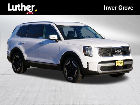 Used 2023 Kia Telluride S image 1
