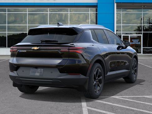 New 2026 Chevrolet Equinox EV LT image 4
