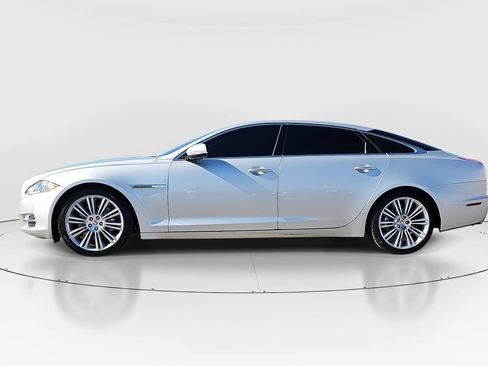 Used 2015 Jaguar XJ L Portfolio RWD image 8