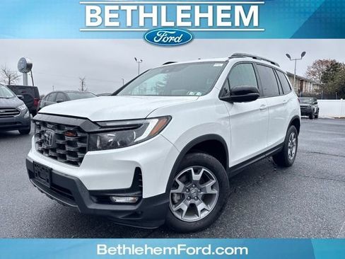 Used 2022 Honda Passport TrailSport image 1