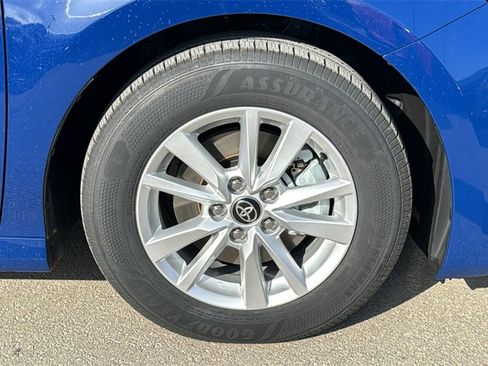 New 2025 Toyota Camry Hybrid image 12