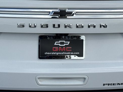Used 2023 Chevrolet Suburban Premier AWD/4WD image 50