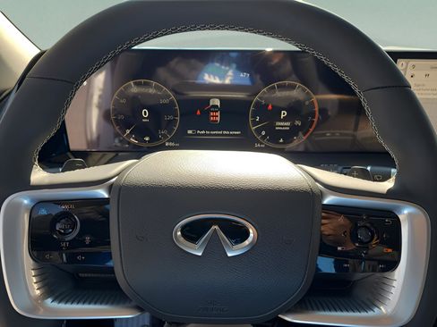 New 2026 INFINITI QX80 Luxe RWD image 18