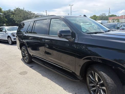 Used 2024 Cadillac Escalade ESV Sport w/ LPO, Floor Liner Package RWD image 11