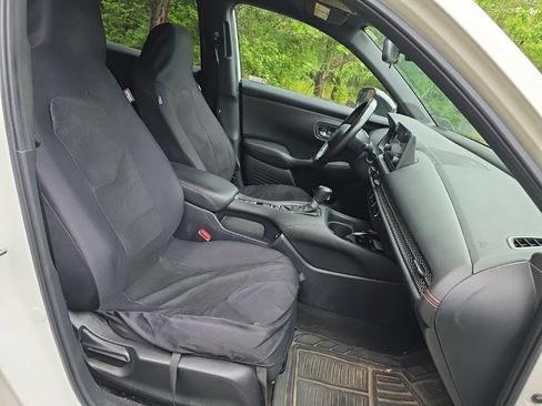 Used 2023 Honda HR-V Sport image 17