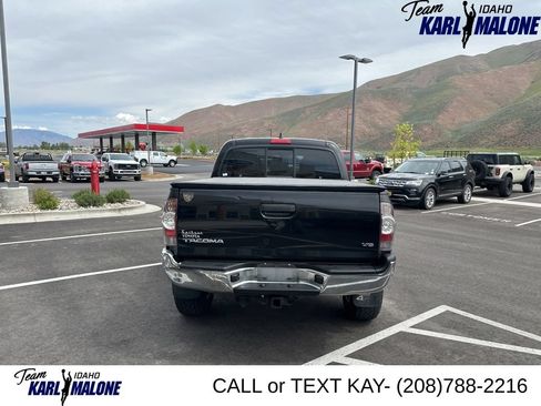 Used 2012 Toyota Tacoma 4x4 Double Cab w/ TRD Off-Road Pkg image 3