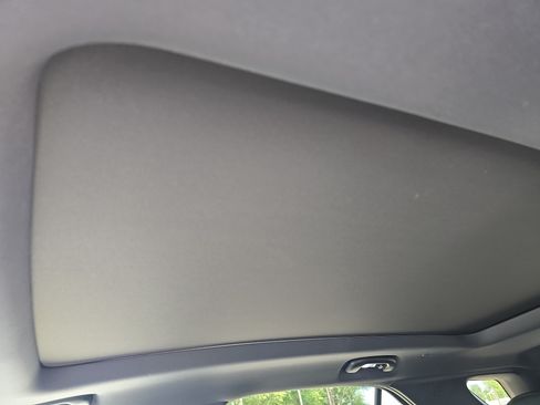 Used 2024 Chevrolet Equinox Premier FWD image 23