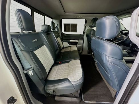 Used 2022 Ford F150 Limited image 11