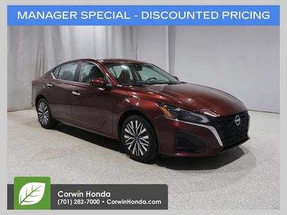 Used 2023 Nissan Altima 2.5 SV