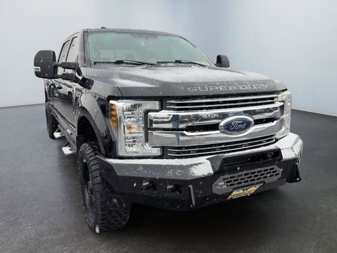Used 2018 Ford F350 Lariat w/ Lariat Value Package image 7