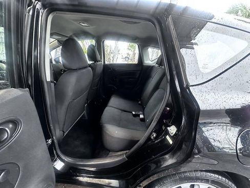 Used 2016 Nissan Versa Note S Plus FWD image 11