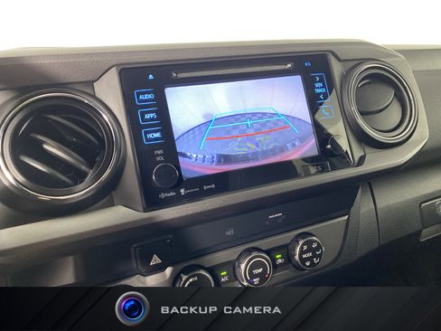 Used 2019 Toyota Tacoma TRD Off-Road AWD/4WD image 5