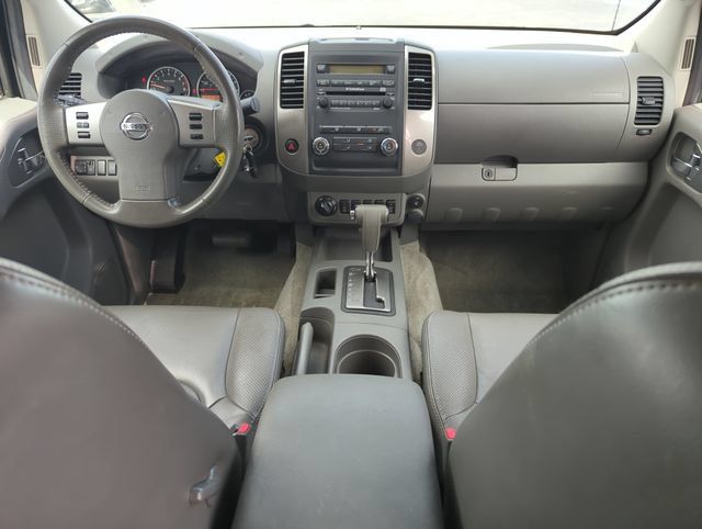 Used 2012 Nissan Frontier SL w/ Moonroof Pkg AWD/4WD image 23