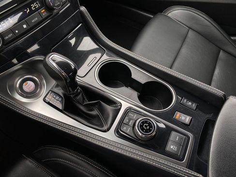 Used 2023 Nissan Maxima SL image 17