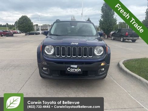 Used 2016 Jeep Renegade Latitude w/ Cold Weather Group AWD/4WD image 9