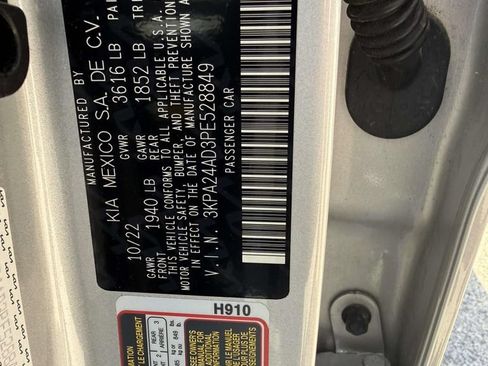Used 2023 Kia Rio LX FWD image 10