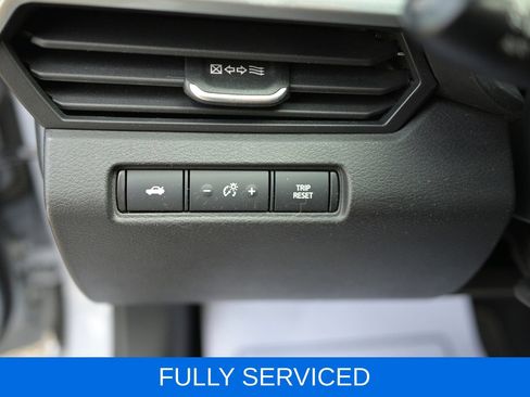Used 2024 Nissan Altima 2.5 SR AWD/4WD image 18