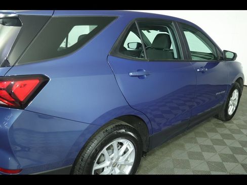 Used 2024 Chevrolet Equinox LS w/ LPO, Floor Liner Package AWD/4WD image 16