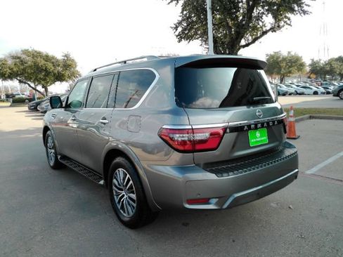 Used 2023 Nissan Armada SL w/ Captain's Chairs Package image 13