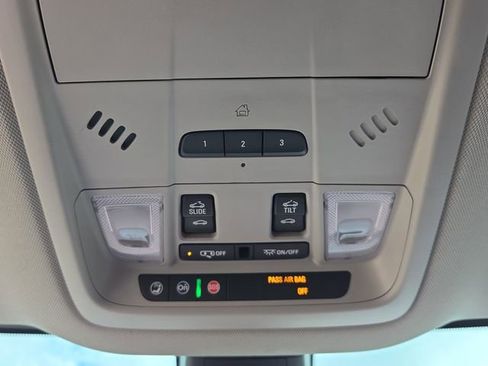 Used 2018 Buick Enclave Avenir image 34