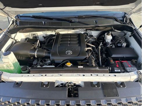 Used 2016 Toyota Tundra Limited image 28