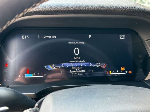 Used 2023 Jeep Grand Cherokee L Laredo image 16