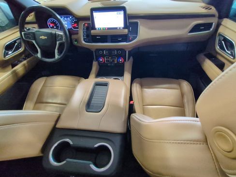 Used 2021 Chevrolet Tahoe Premier w/ Premium Package image 25