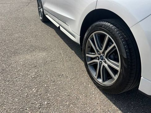 Certified 2019 Ford Edge Titanium w/ Equipment Group 301A AWD/4WD image 27