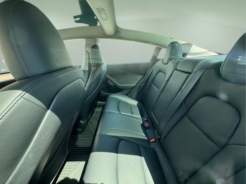 Used 2023 Tesla Model 3 Standard Range RWD image 7