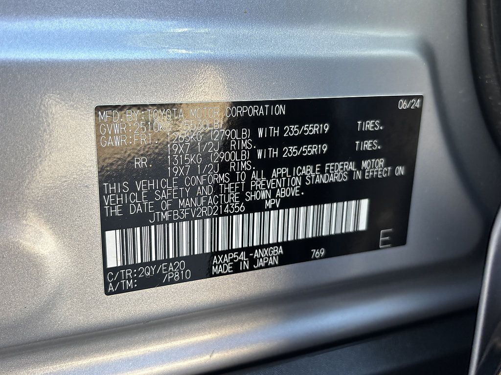 Used 2024 Toyota RAV4 XSE w/ Premium Package AWD/4WD image 33