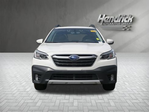 Used 2021 Subaru Outback Limited XT w/ Popular Package #2 AWD/4WD image 3