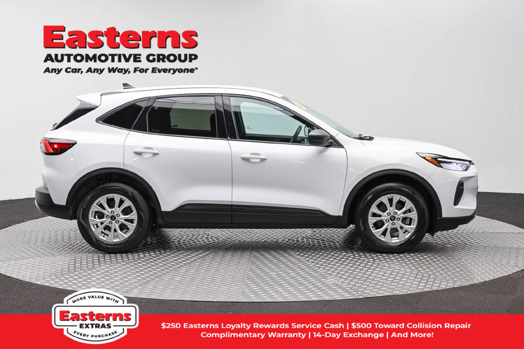 Used 2025 Ford Escape Active FWD image 5