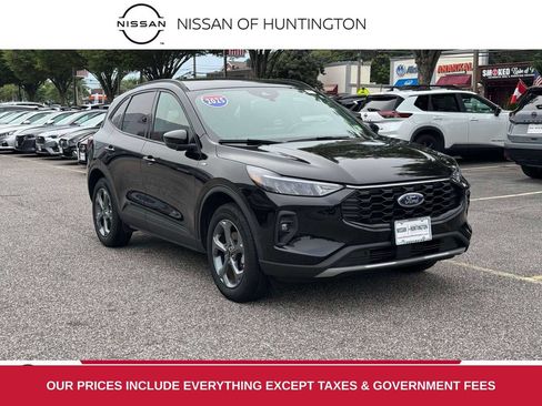 Used 2025 Ford Escape ST-Line Select AWD/4WD image 1