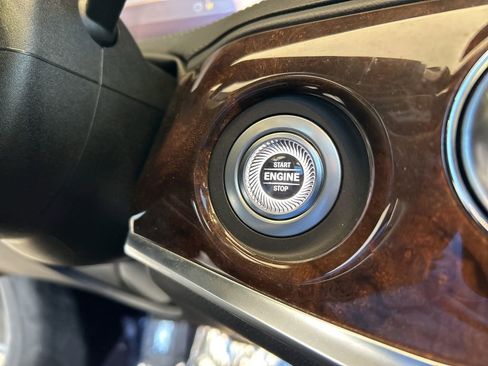 Used 2019 Mercedes-Benz S 560e image 60