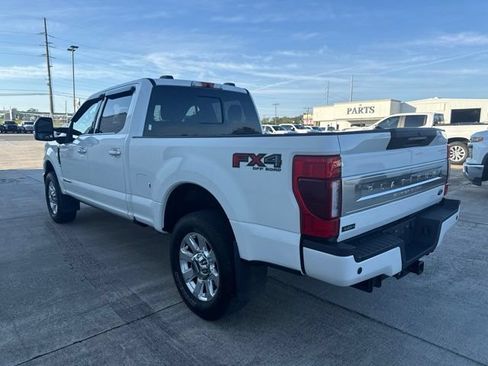Certified 2022 Ford F250 Platinum w/ FX4 Off-Road Package AWD/4WD image 3