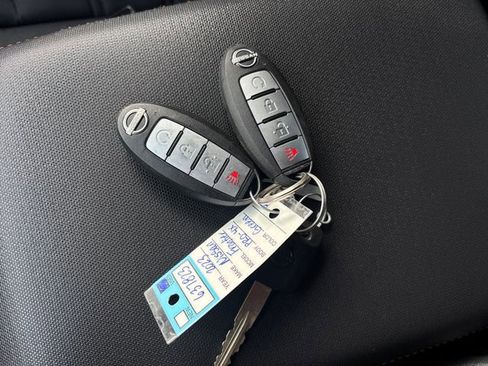 Used 2023 Nissan Frontier PRO-4X w/ Pro Convenience Package image 49