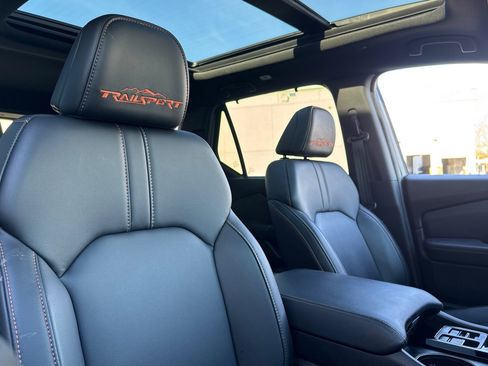 Used 2024 Honda Pilot TrailSport image 30