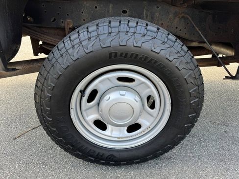 Used 2011 Ford F250 XL image 18