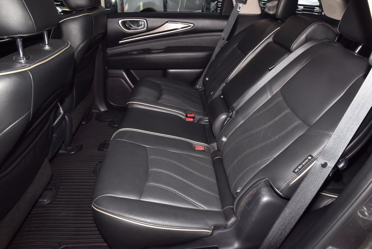 Used 2019 INFINITI QX60 Luxe w/ Essential Package FWD image 14