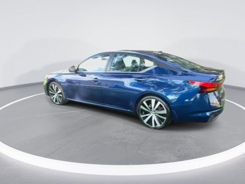 Used 2022 Nissan Altima 2.5 SR FWD image 6