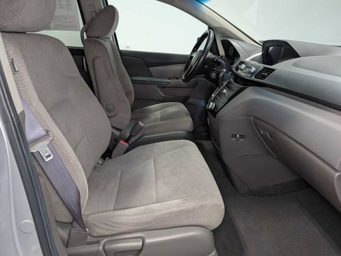 Used 2012 Honda Odyssey LX image 40
