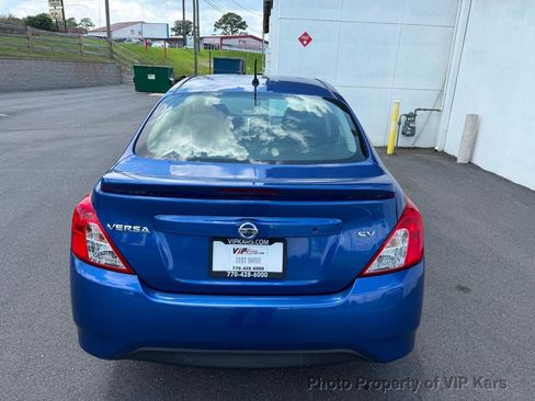 Used 2017 Nissan Versa SV FWD image 5