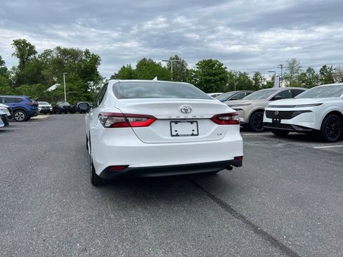 Used 2022 Toyota Camry LE w/ Carpet Mat Package (TMS) FWD image 24