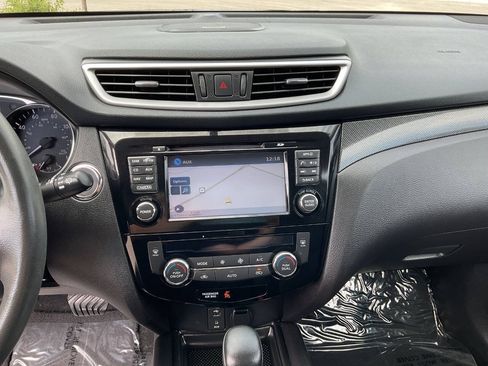 Used 2014 Nissan Rogue SL AWD/4WD image 19
