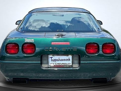 Used 1994 Chevrolet Corvette Coupe RWD image 5