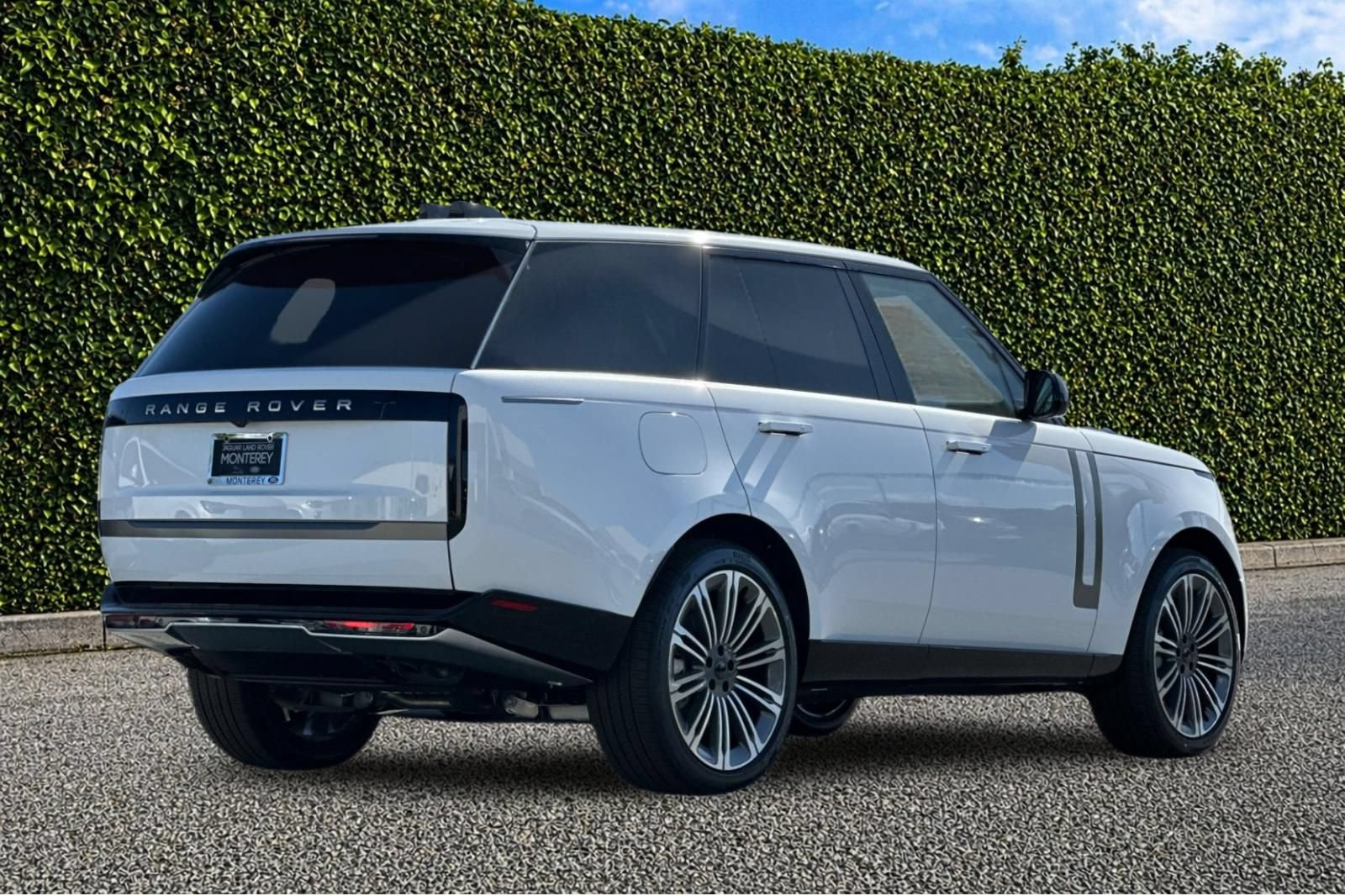 New 2026 Land Rover Range Rover SE AWD/4WD image 6