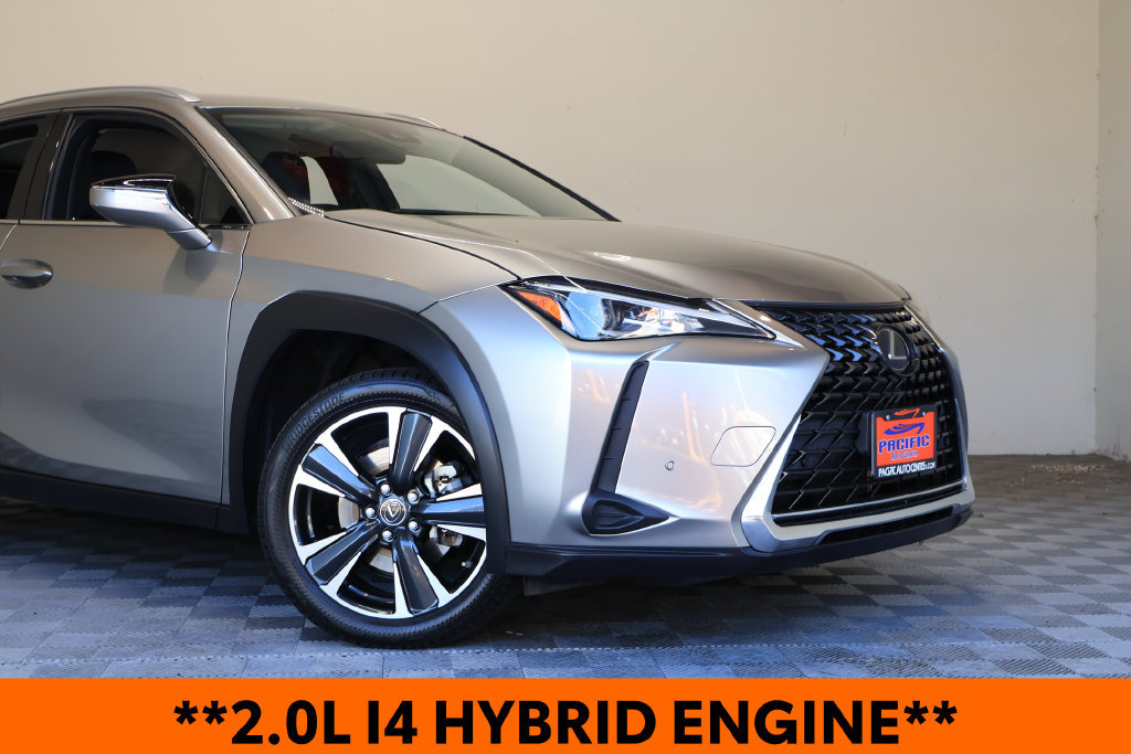 Used 2021 Lexus UX 250h w/ Accessory Package (Z1) AWD/4WD image 3