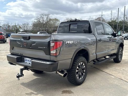 Used 2023 Nissan Titan PRO-4X image 13